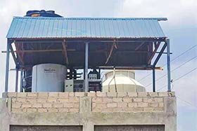 非洲烏干達，日產20噸片冰機